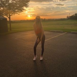 Meet your Posher, Addy